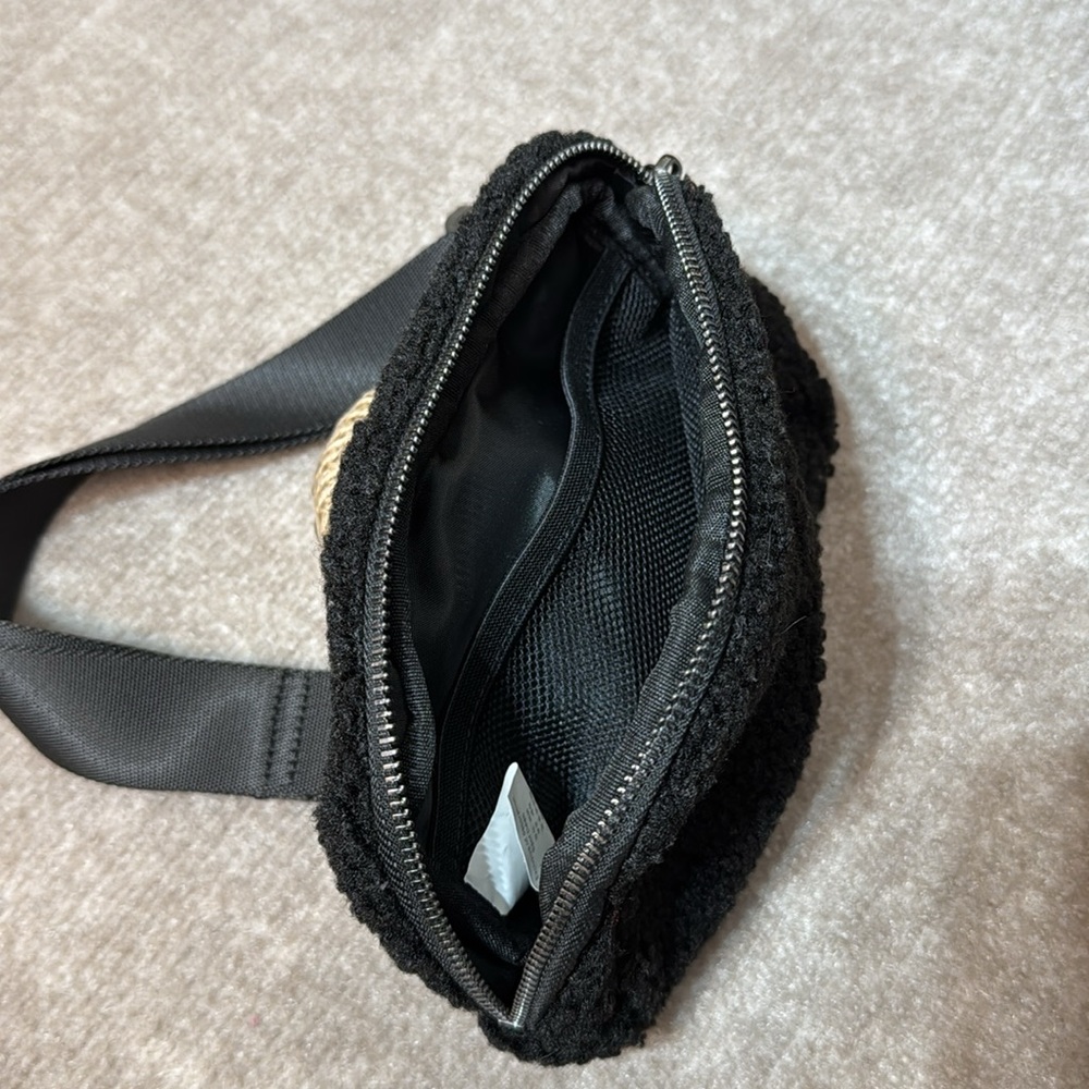 Sherpa‎ Black Belt Bag Zipper Closure Back Zipper Pocket Adjustable Waist Strap - Picture 4 of 7